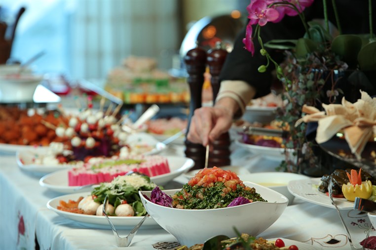 Sunday Buffet at Bay Lodge